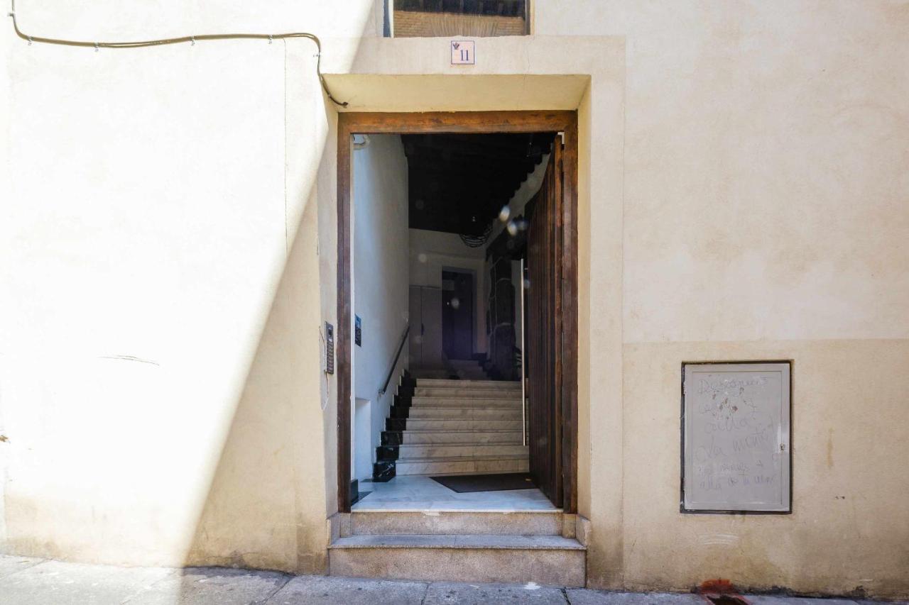 Apartamento Con Patio Junto A La Catedral By Toledo Ap Εξωτερικό φωτογραφία