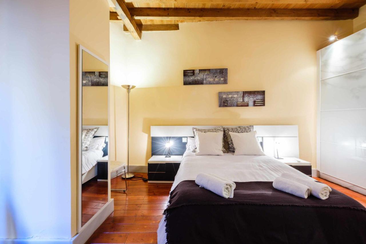 Apartamento Con Patio Junto A La Catedral By Toledo Ap Εξωτερικό φωτογραφία