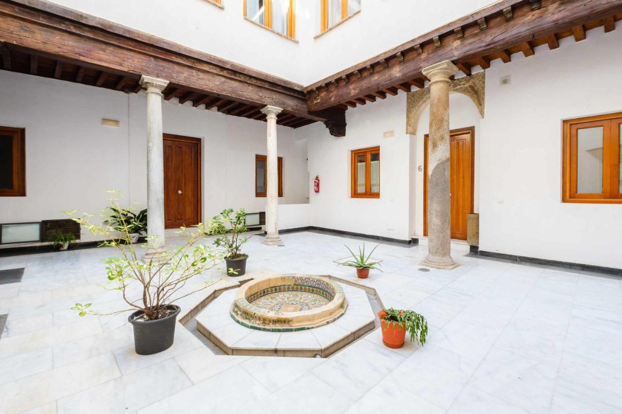 Apartamento Con Patio Junto A La Catedral By Toledo Ap Εξωτερικό φωτογραφία
