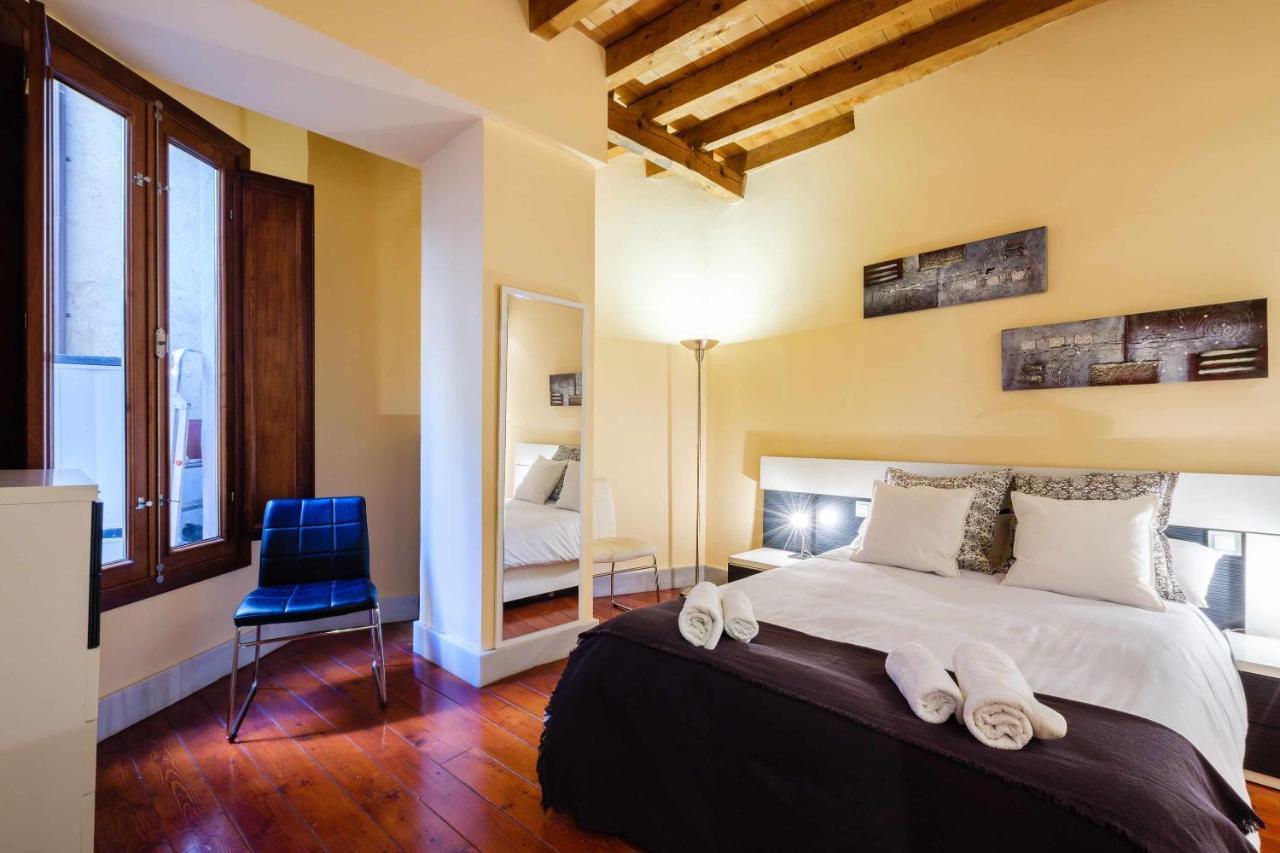 Apartamento Con Patio Junto A La Catedral By Toledo Ap Εξωτερικό φωτογραφία